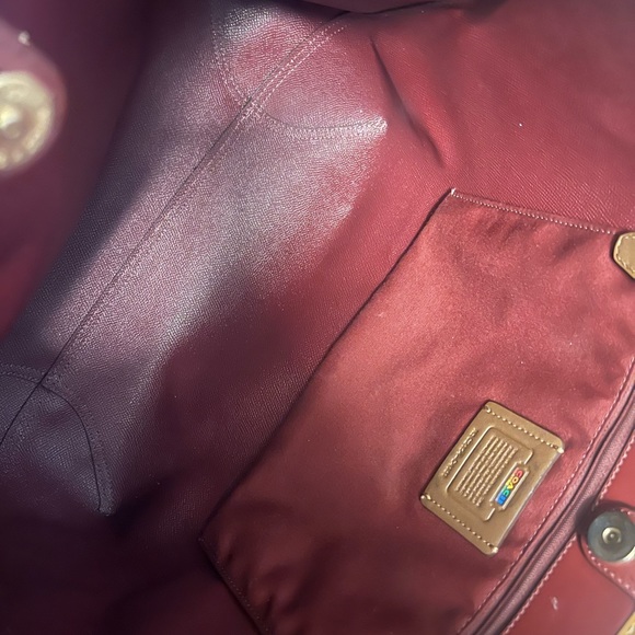 Coach Pride collection Tote Bag with wallet and coin purse looks brand new - Picture 3 of 3